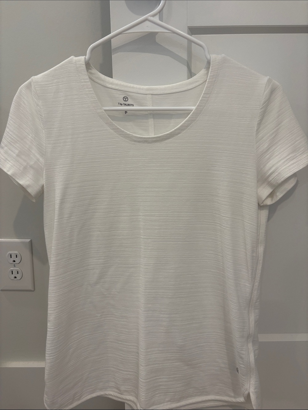 Talbots White Short-Sleeve Textured Crew Tee